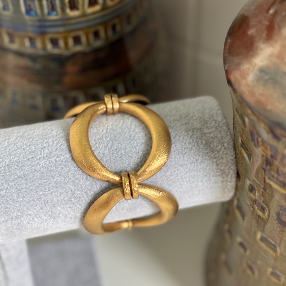 Rivka Friedman Gold Clad Women's Bracelet - Picture 7 of 12